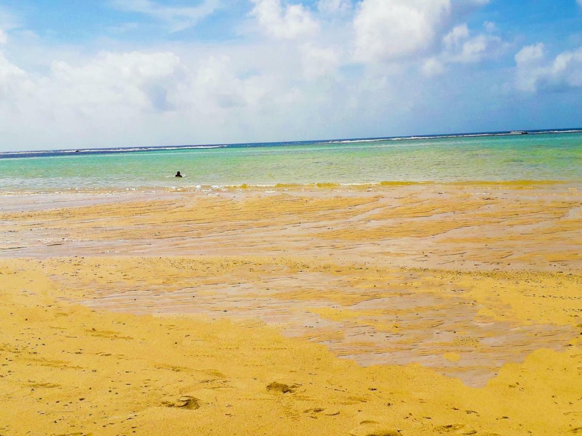 ホテルVacation Beach Fales Manase エクステリア 写真